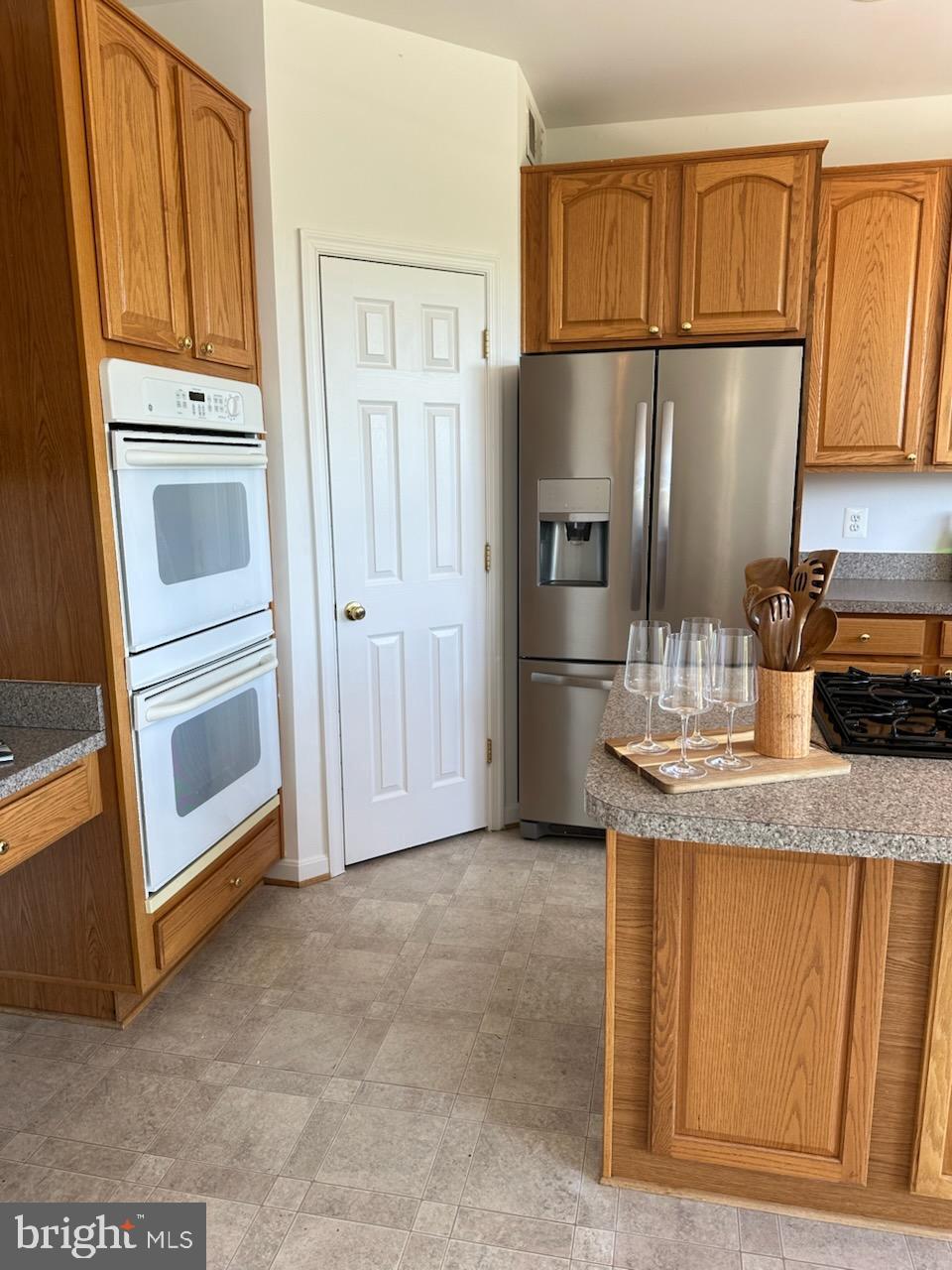 863 Fox Den Road Culpeper, VA 22701 - Photo 24 of 44 KITCHEN MORE CABINETS REFRIGERATOR DOUBLE OVEN