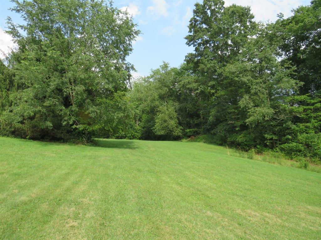 435 Hemphill Road Tarentum, PA 15084 - Photo 3 of 30