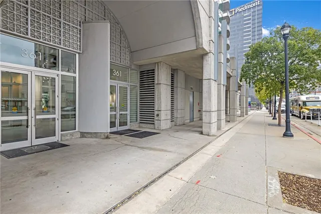 $270,000 | 361 17th Street Northwest, Unit 2319, Atlanta, GA 30363