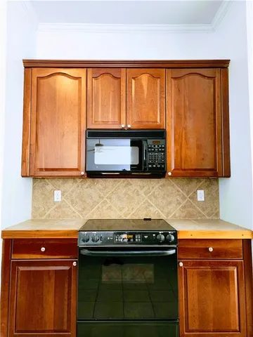 $369,000 | 403 Ave Palais Royal, Covington, LA 70433