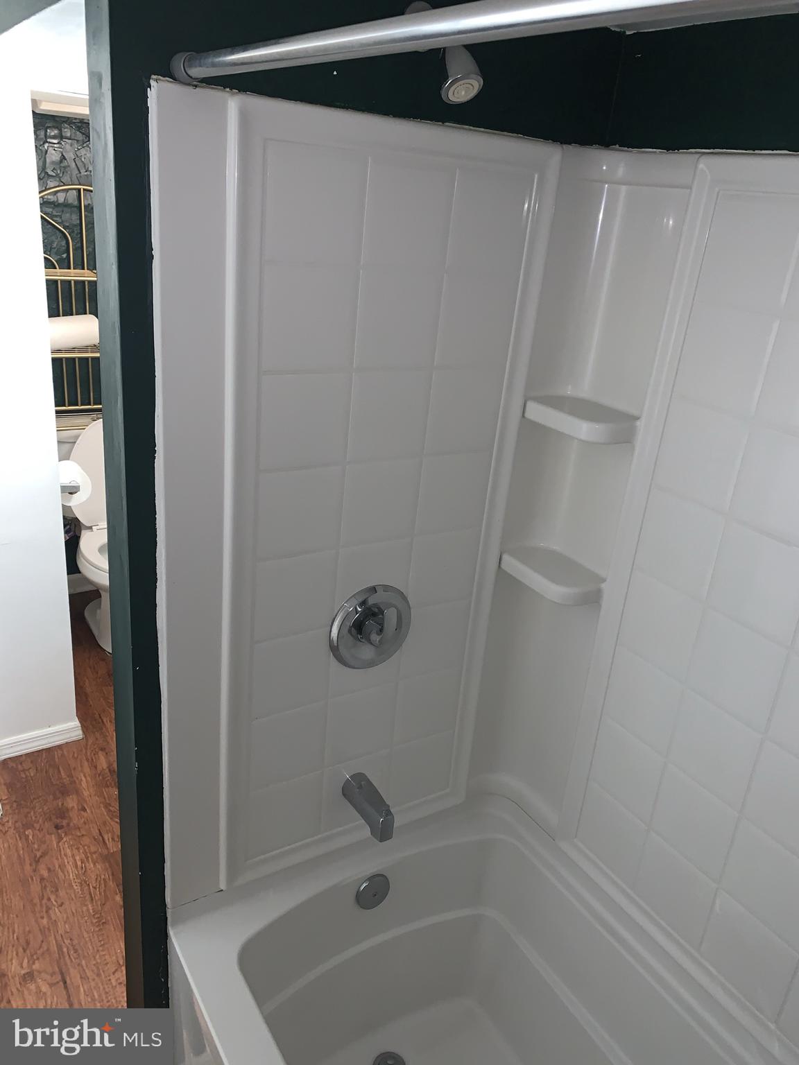 229 Wingate Road Upper Darby, PA 19082 - Photo 12 of 22 UNIT 1 BATHROOM