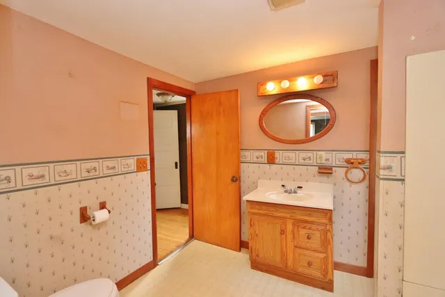 $159,900 | 71 Dillingham Street, Bangor, ME 04401