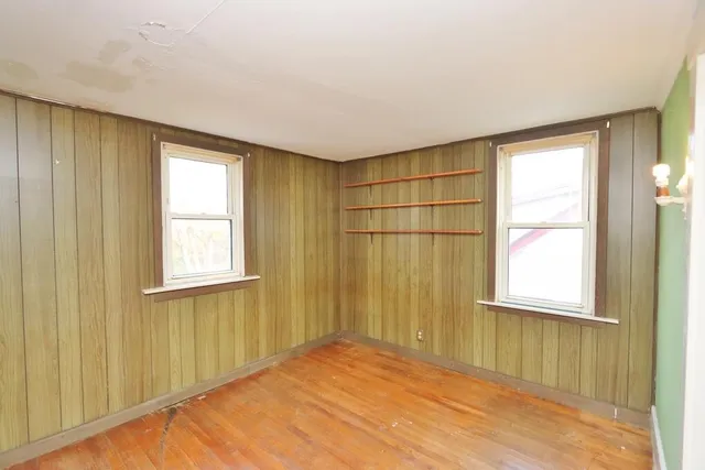 $159,900 | 71 Dillingham Street, Bangor, ME 04401