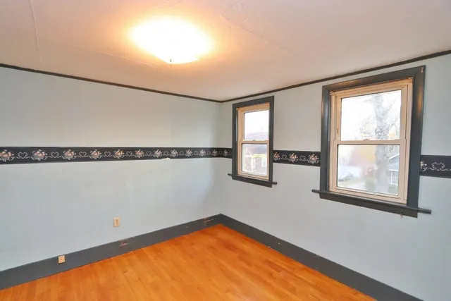 $159,900 | 71 Dillingham Street, Bangor, ME 04401