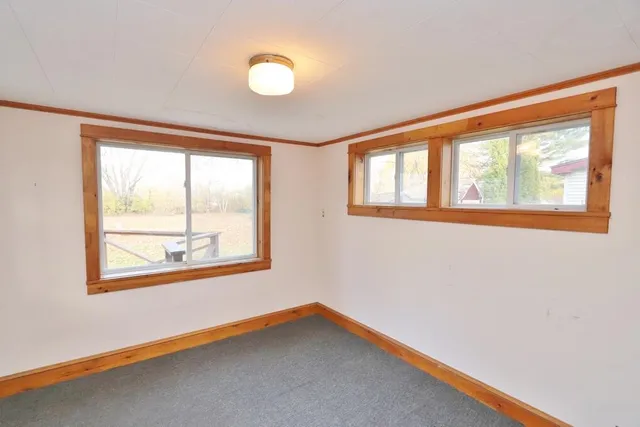 $159,900 | 71 Dillingham Street, Bangor, ME 04401