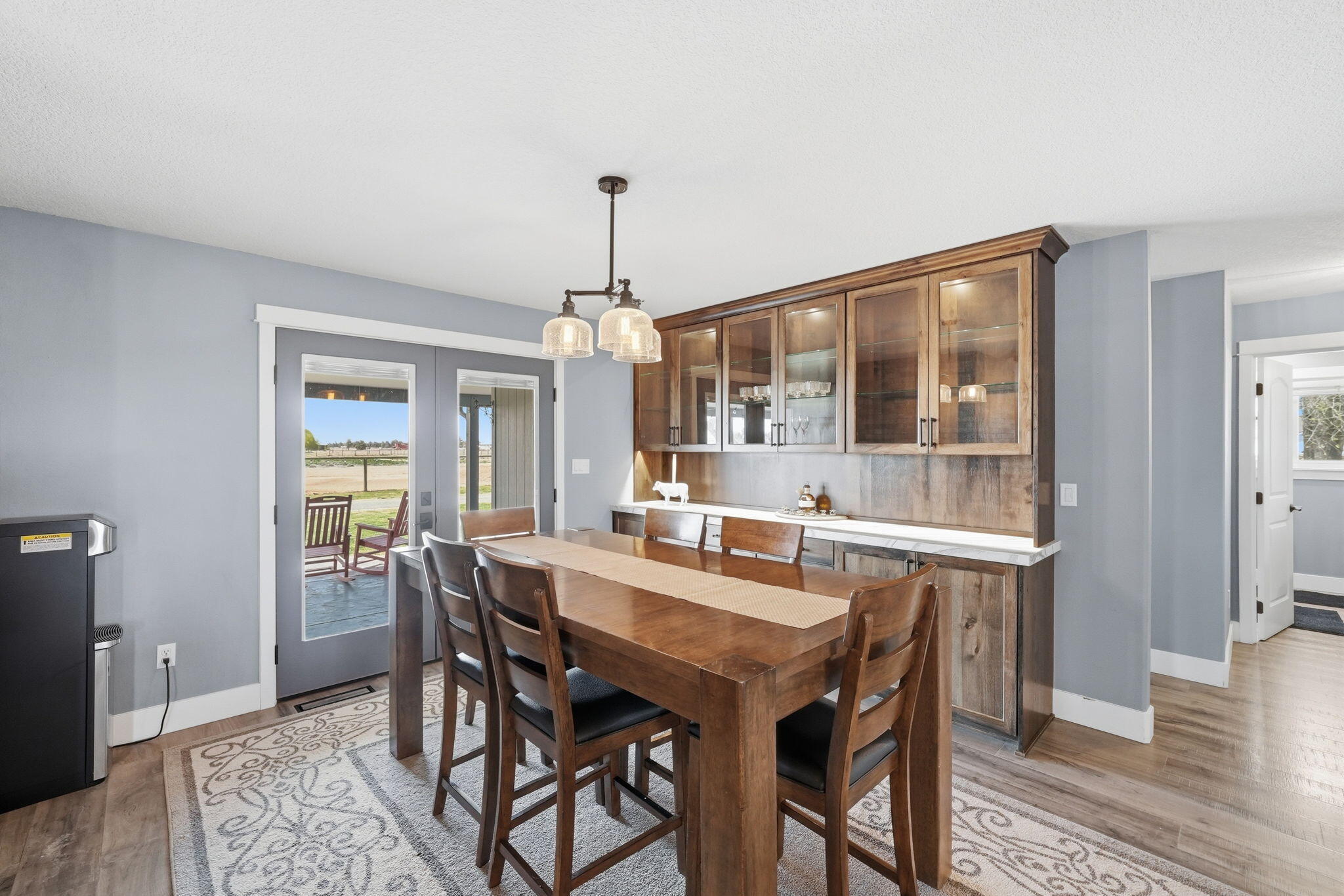 26345 Walker Road Bend, OR 97701 - Photo 14 of 98 13-web-or-mls-Riley_Visuals_049