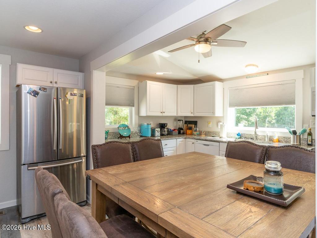 227 Colonial Beach Road Jarvisburg, NC 27947 - Photo 9 of 25