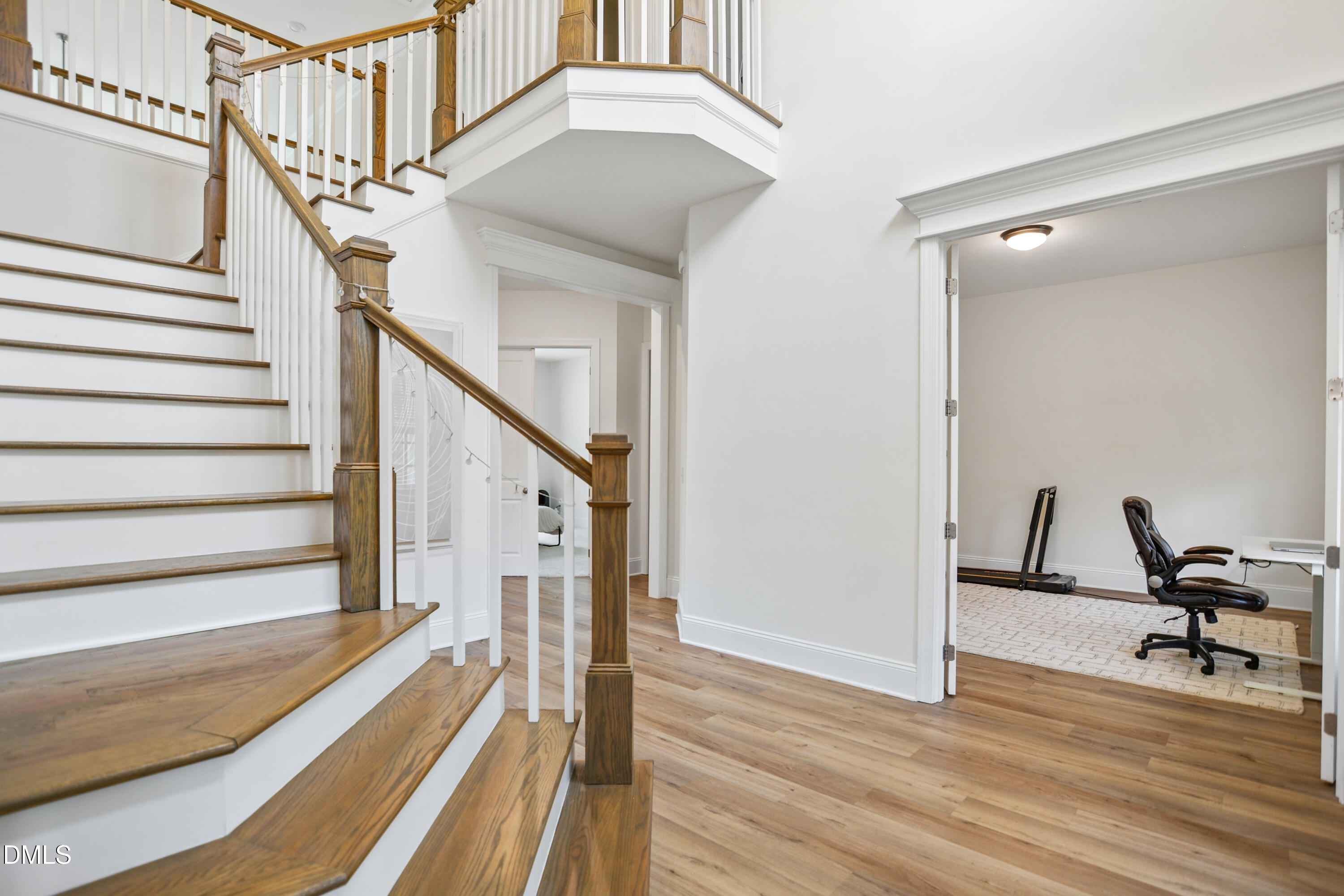 1529 Meadows Bank Way Raleigh, NC 27603 - Photo 5 of 37 20