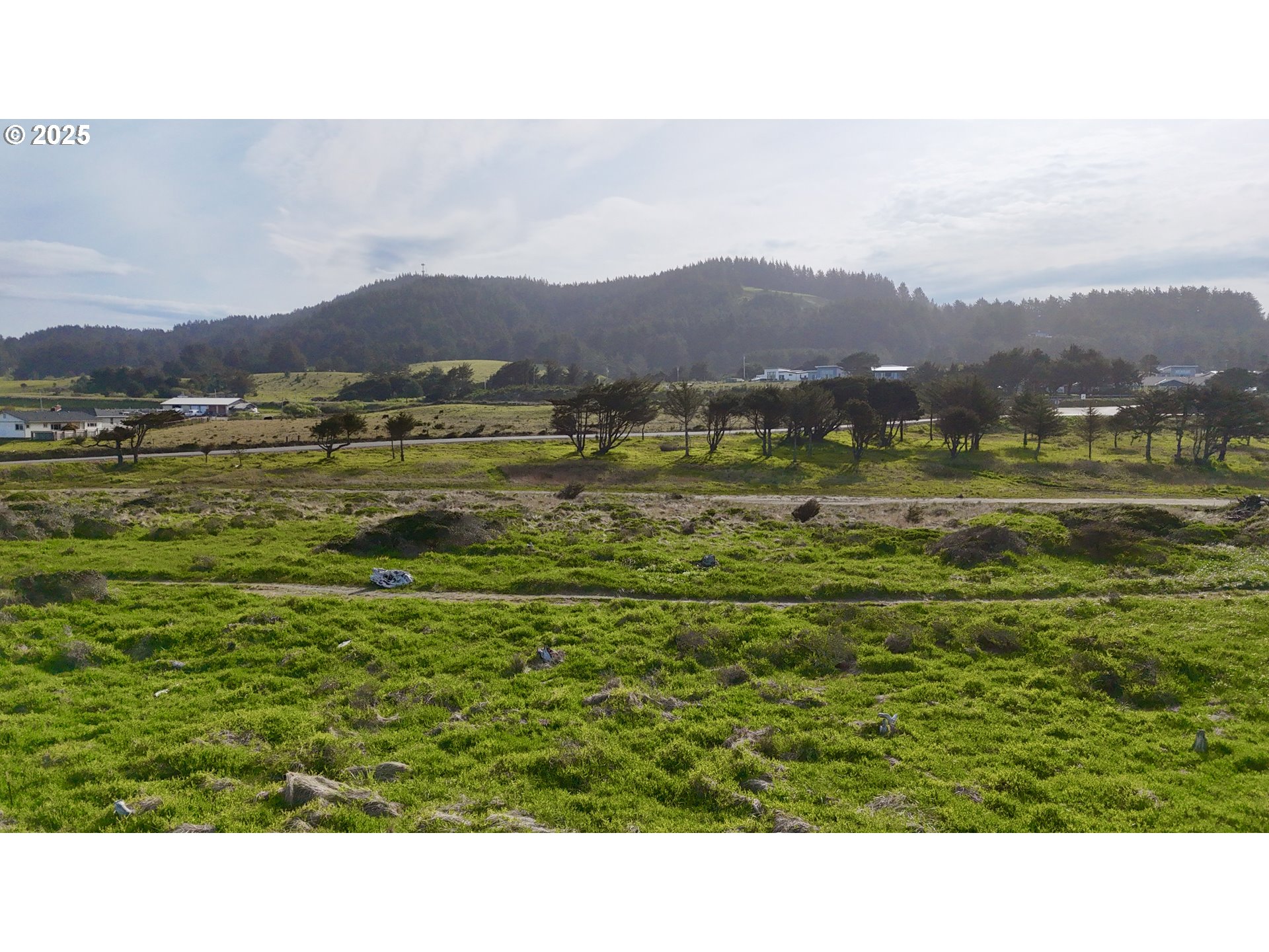 Old Coast Road Gold Beach, OR 97444 - Photo 22 of 26 a bathroom with a sink and a yard