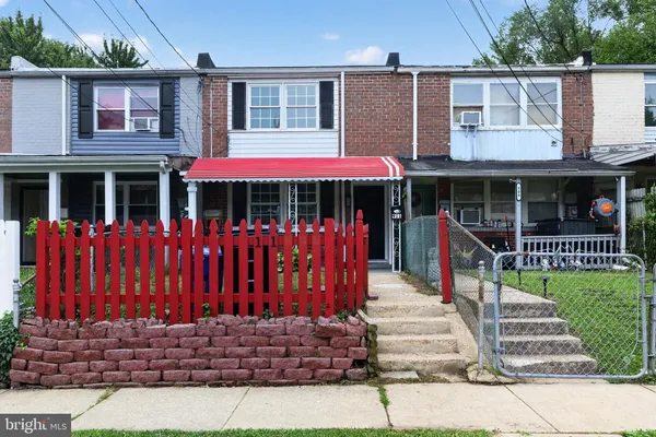 $209,900 | 911 Imperial Court, Baltimore, MD 21227