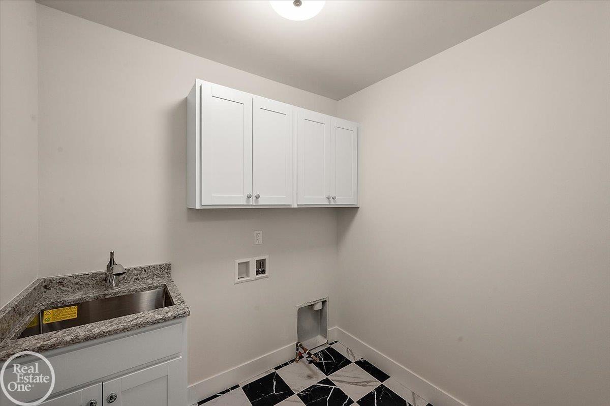 5816 Greenview, Unit #2 Warren, MI 48092 - Photo 54 of 58 Gallery Image 54