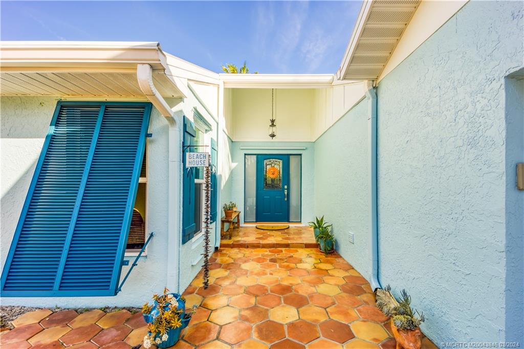 3713 Southeast Matanzas Street Stuart, FL 34996 - Photo 45 of 53 a view of a entryway