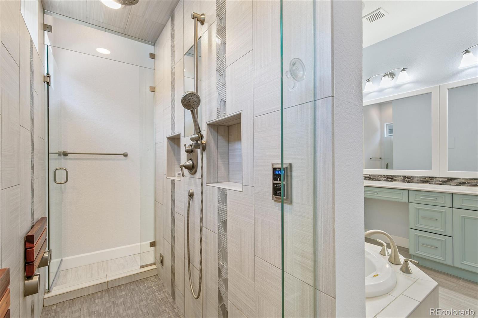 5943 South Olive Circle Centennial, CO 80111 - Photo 23 of 50