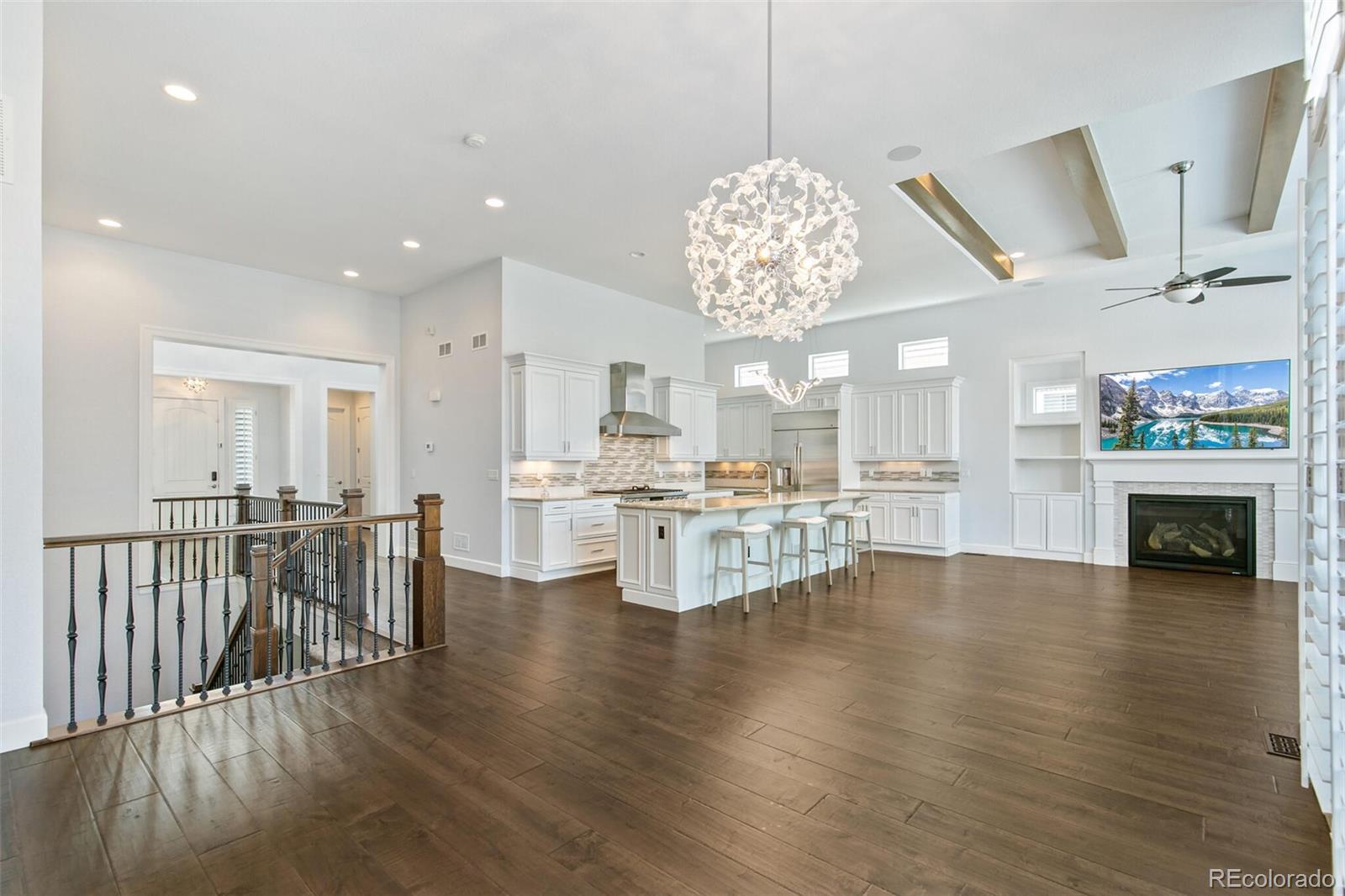 5943 South Olive Circle Centennial, CO 80111 - Photo 6 of 50