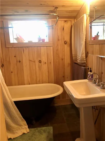 $1,900 | 390 Lower Main Street, Andes, NY 13731