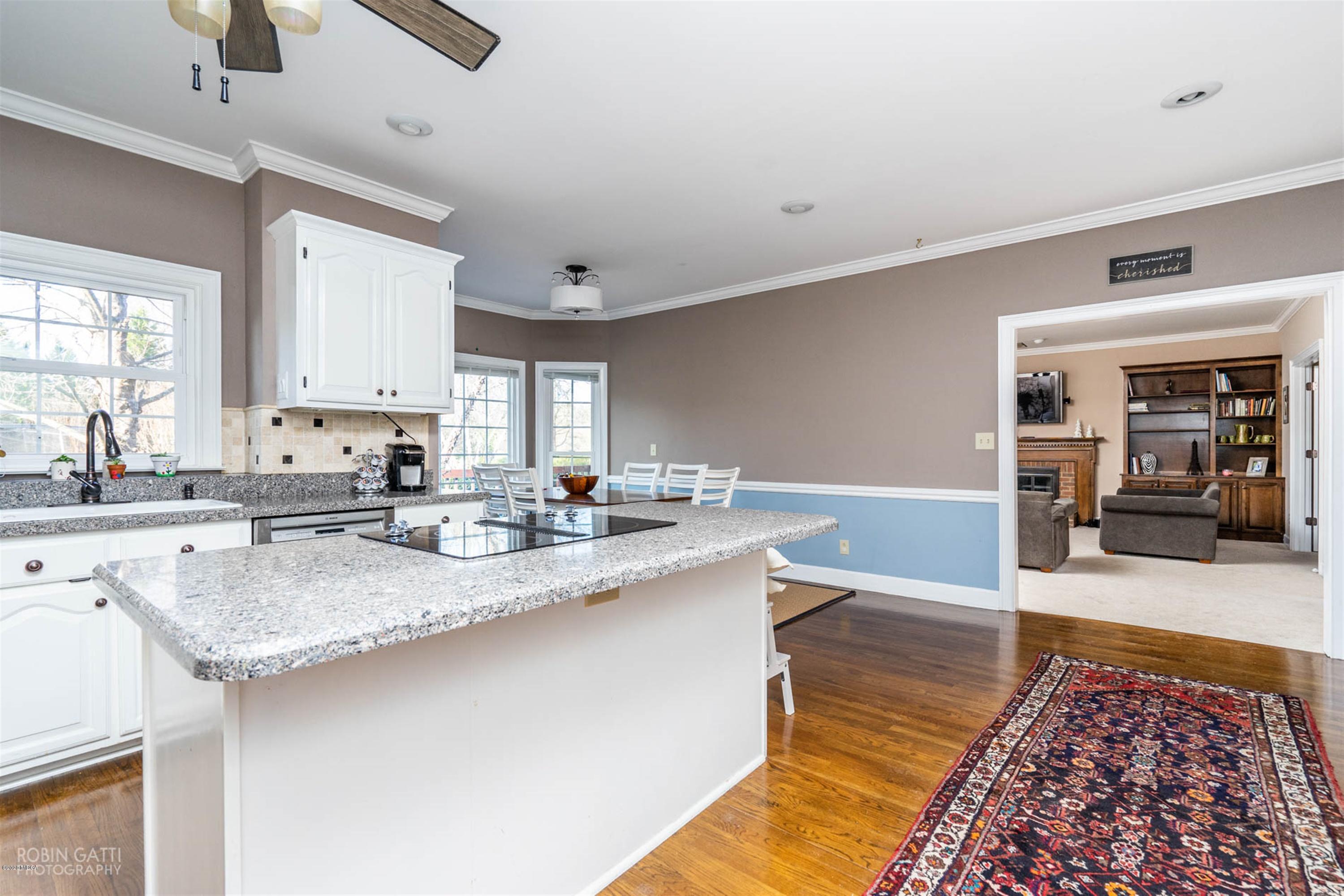 5051 Oxford Road Macon, GA 31210 - Photo 3 of 22 03-DSC01966