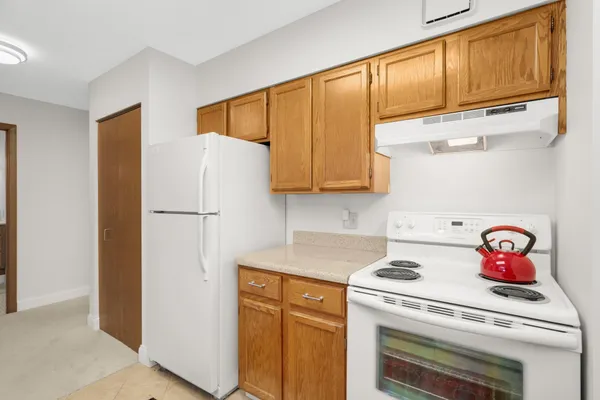 $60,000 | 7600 Golden Valley Road, Unit 706, Golden Valley, MN 55427