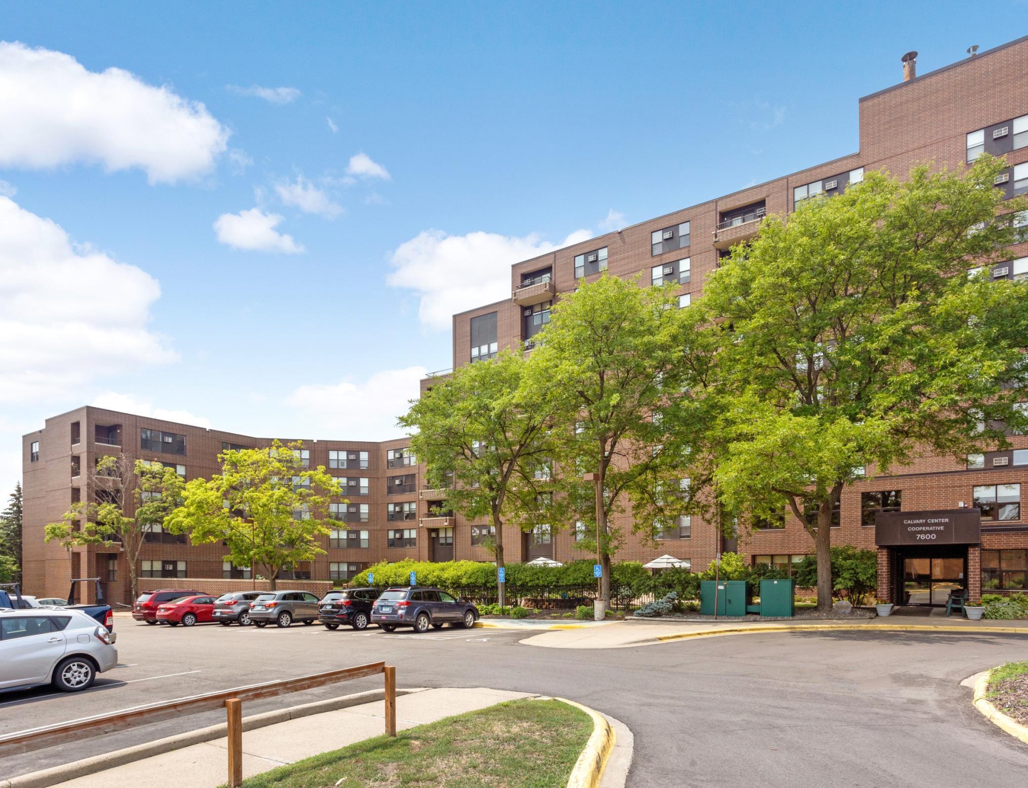 7600 Golden Valley Road, Unit 706 Golden Valley, MN 55427 - Photo 18 of 40