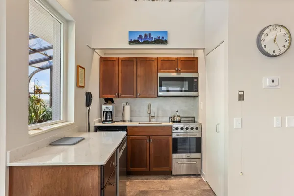 $60,000 | 7600 Golden Valley Road, Unit 706, Golden Valley, MN 55427