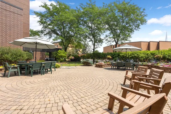 $60,000 | 7600 Golden Valley Road, Unit 706, Golden Valley, MN 55427