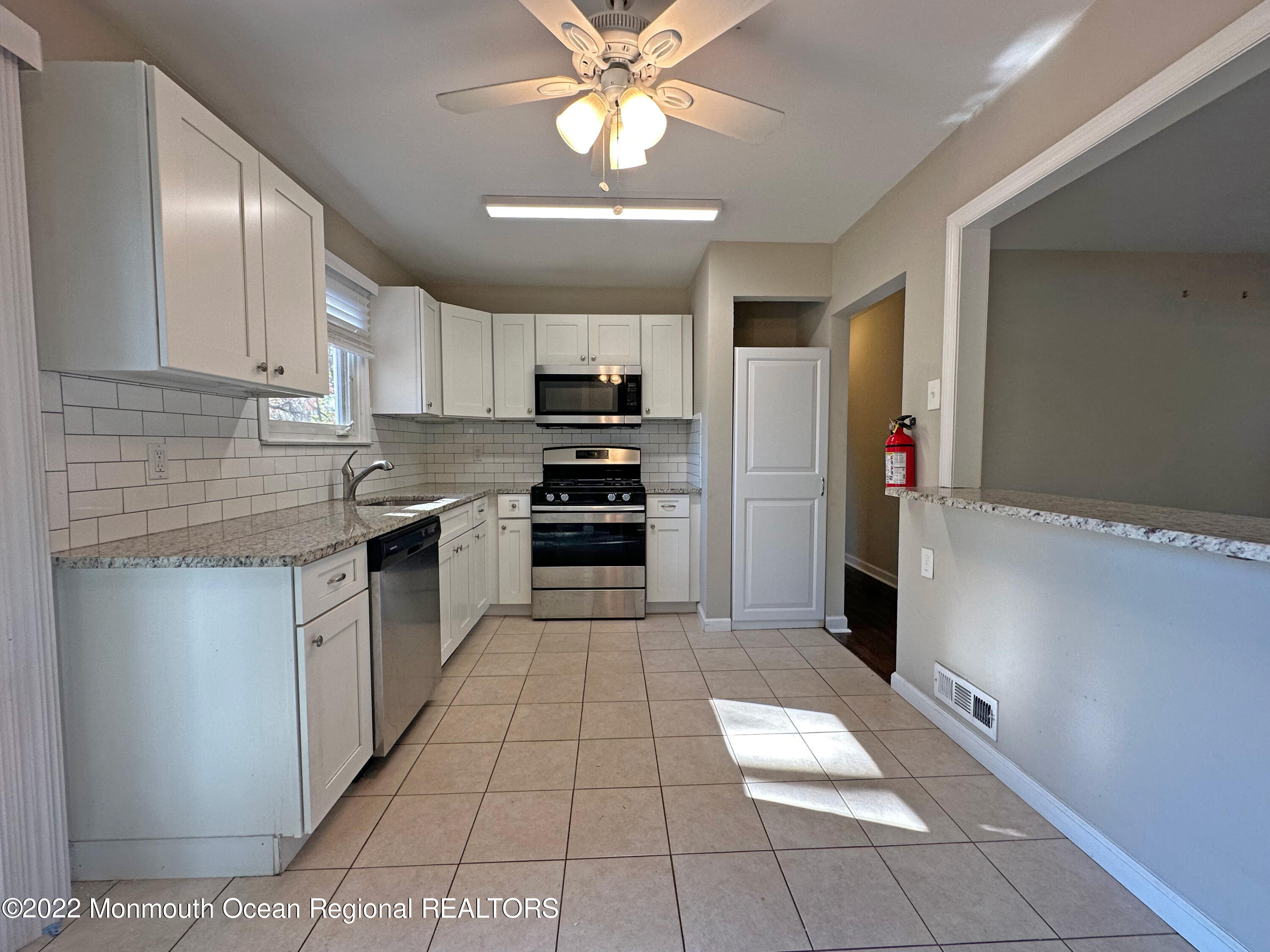 307 Aldrich Road Howell, NJ 07731 - Photo 7 of 12 IMG_0665