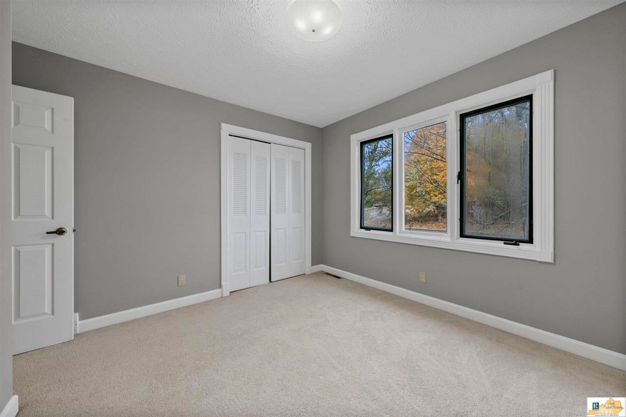 9077 Finney Road Glasgow, KY 42141 - Photo 16 of 36 Gallery Image 16