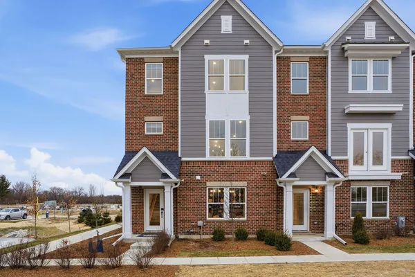 $669,900 | 222 Steeple Bush Lane, Unit 9440, Schaumburg, IL 60193