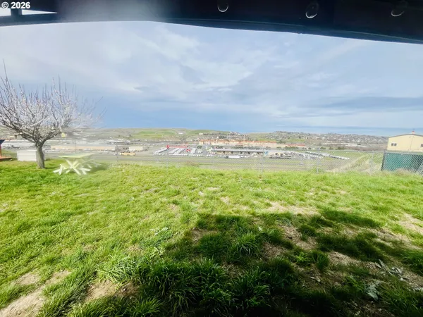 $299,900 | 3097 Southwest River View Drive, Pendleton, OR 97801