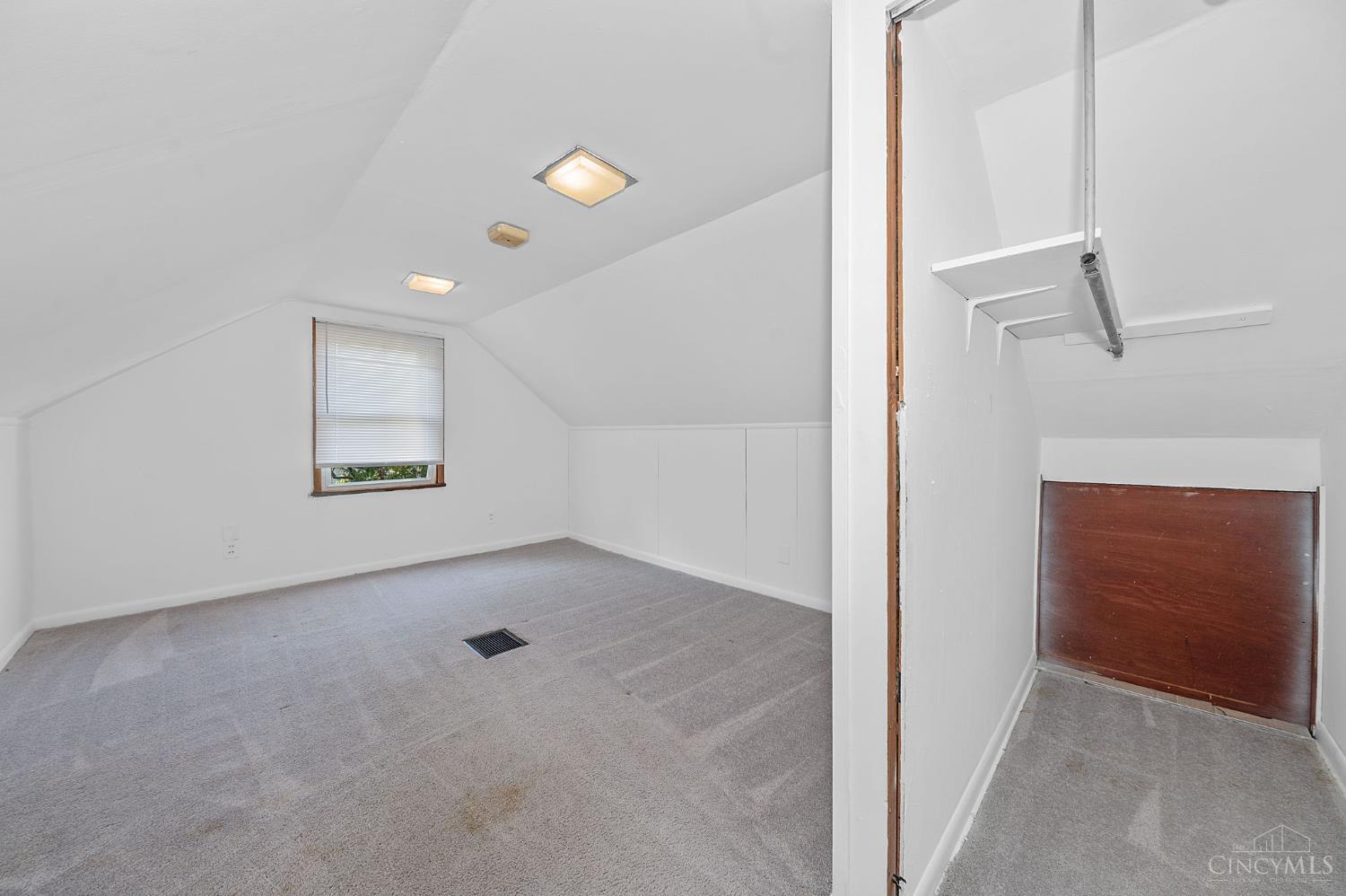 5156 Valley Ridge Road Cincinnati, OH 45247 - Photo 23 of 34 Gallery Image 23