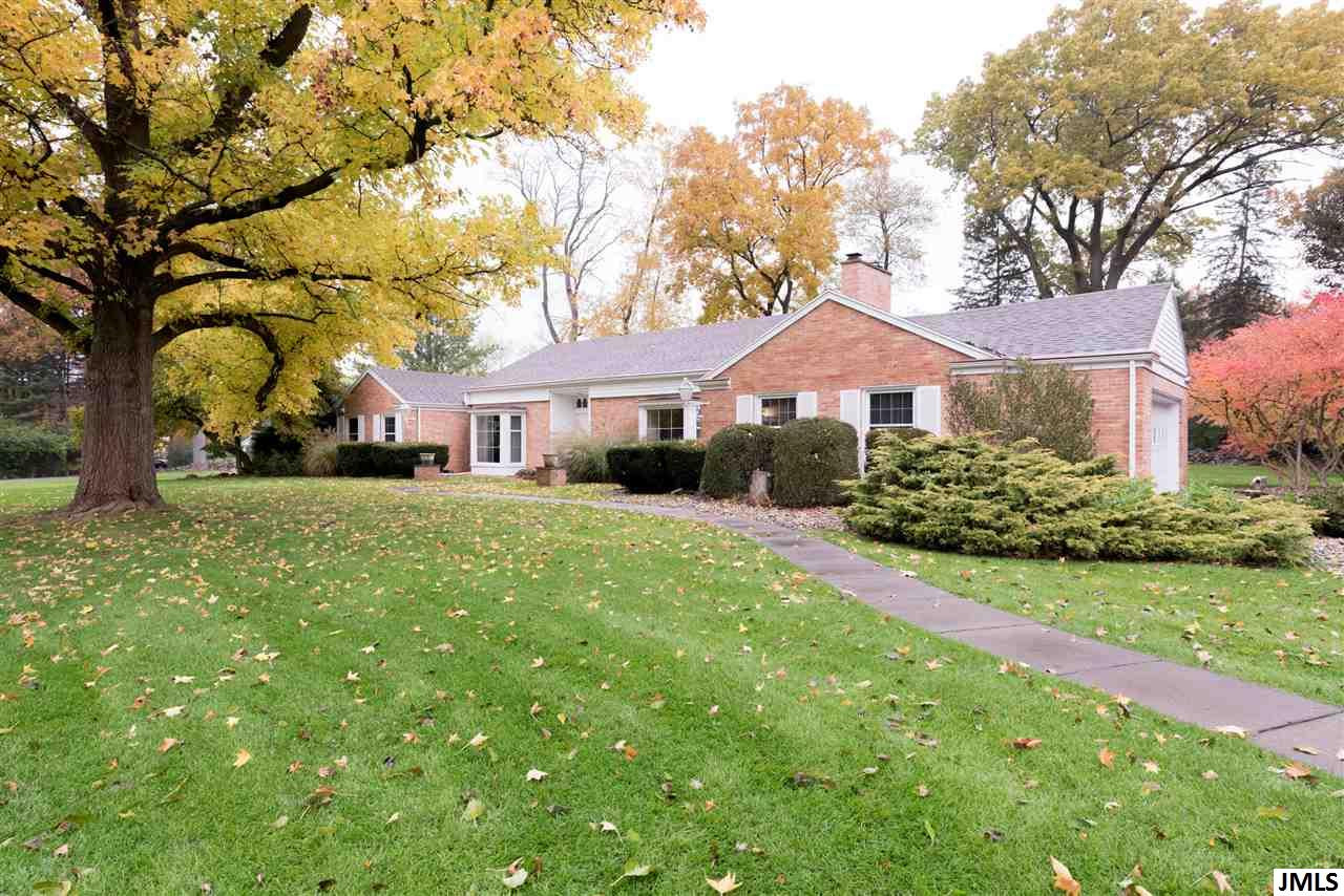 3819 East Walmont Road Jackson, MI 49203 - Photo 1 of 26 Photo 1