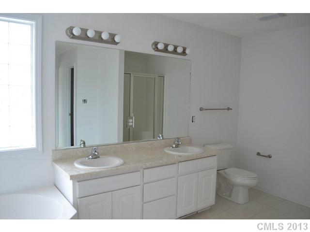 1360 Fairhope Road York, SC 29745 - Photo 10 of 14 Gallery Image 10