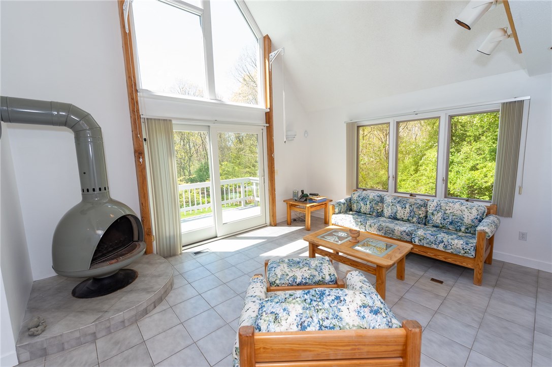 4 Watson Way Little Compton, RI 02837 - Photo 5 of 31 Gallery Image 5
