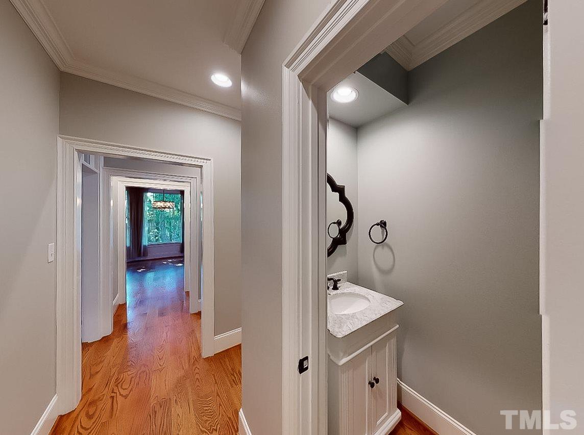 412 Thyme Place Raleigh, NC 27609 - Photo 10 of 26 Gallery Image 10