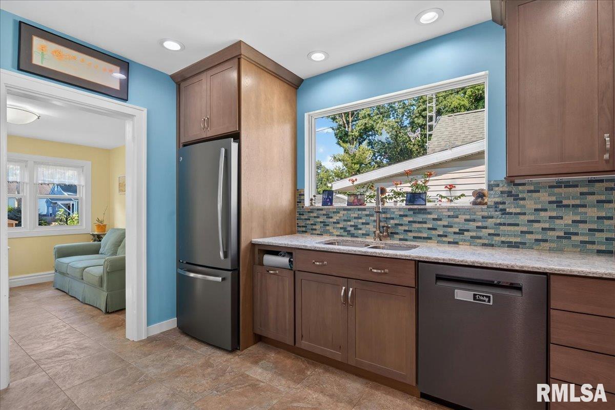 1224 West Edwards Street Springfield, IL 62704 - Photo 11 of 34