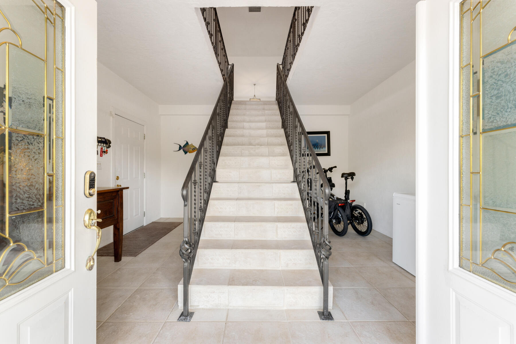 54 Mutiny Place Key Largo, FL 33037 - Photo 18 of 69 Rare interior stairs with garage entry