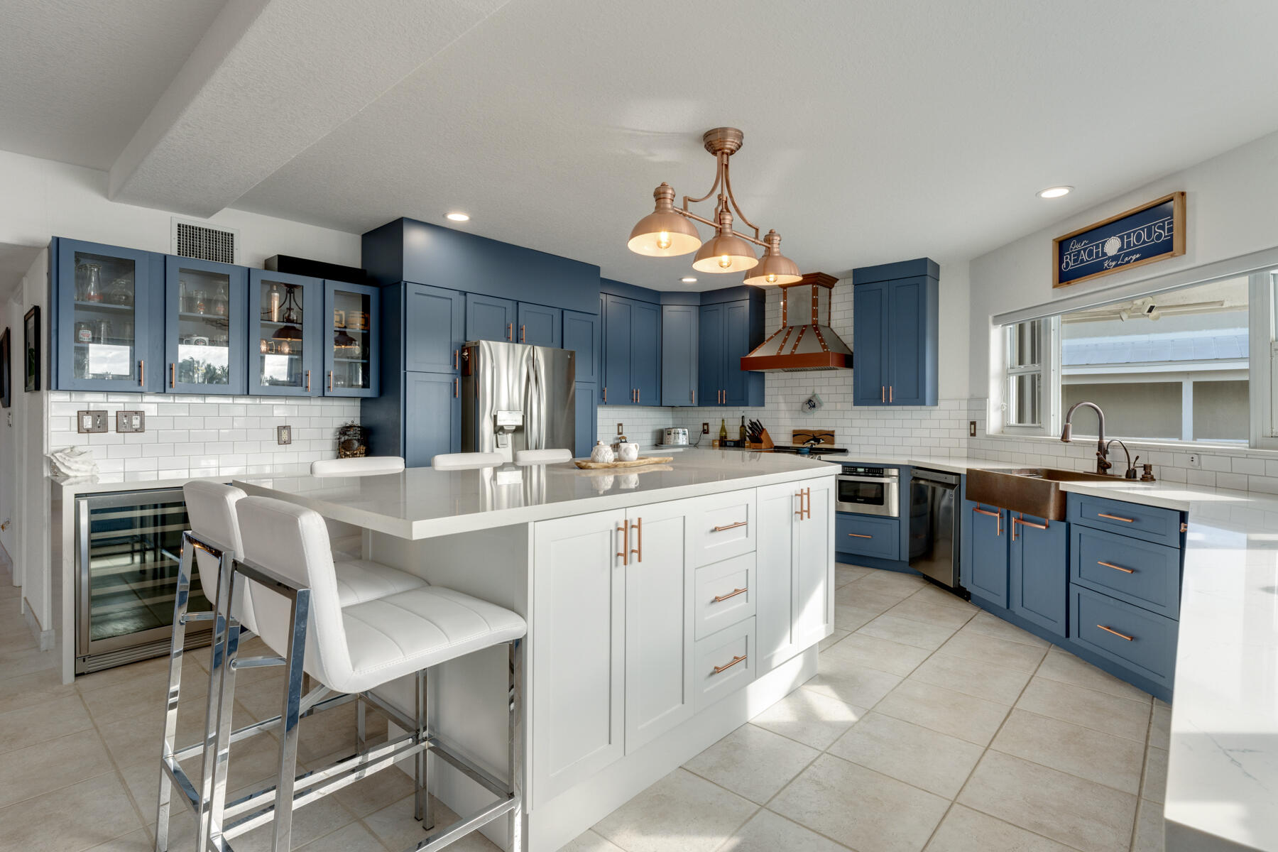 54 Mutiny Place Key Largo, FL 33037 - Photo 30 of 69 Coastal blue cabinets