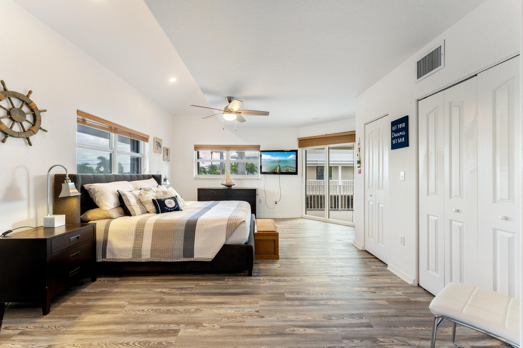 54 Mutiny Place Key Largo, FL 33037 - Photo 35 of 69 Guest ensuite with private porch