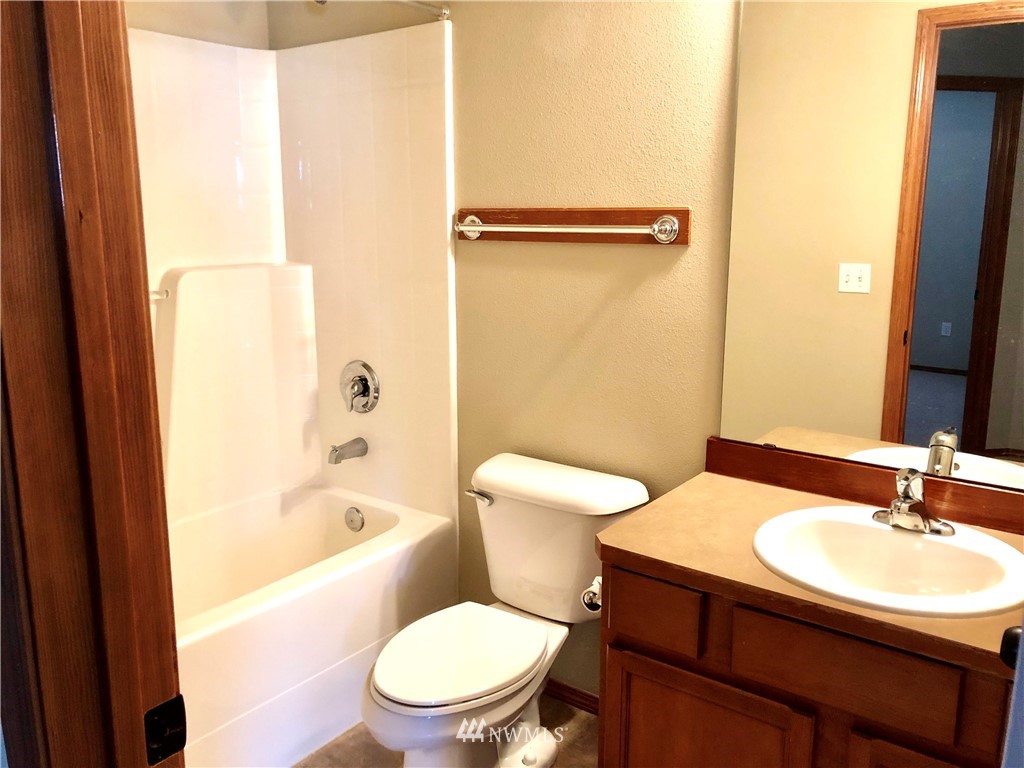 128 196th Place Southwest Bothell, WA 98012 - Photo 14 of 20