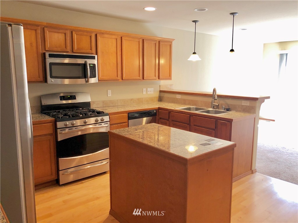 128 196th Place Southwest Bothell, WA 98012 - Photo 8 of 20