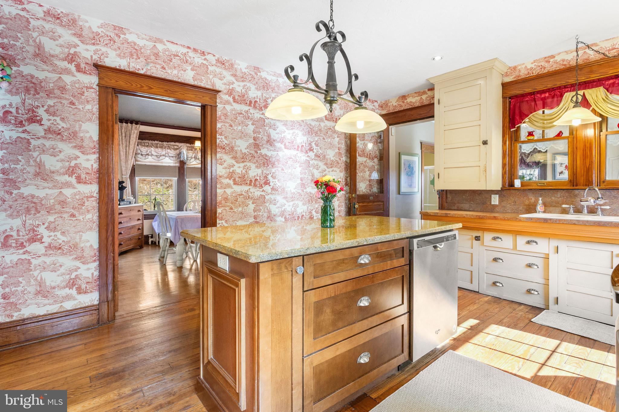 1501 Jacobs Mill Road Hanover, PA 17331 - Photo 18 of 39 a kitchen with a refrigerator and a stove