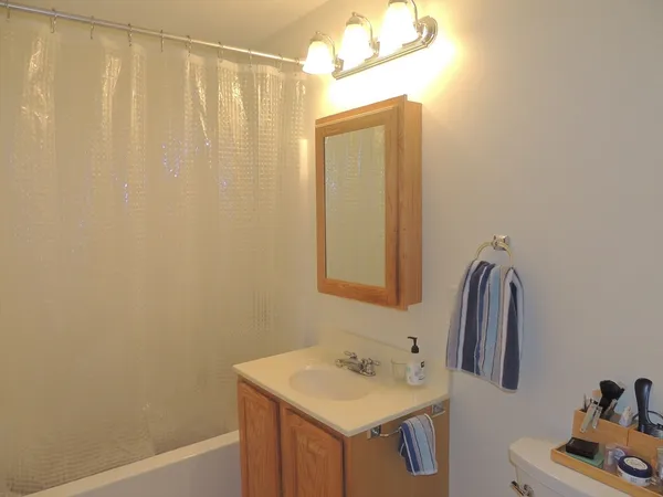 $230,000 | 26 Greenleaves Drive, Unit 635, Amherst, MA 01002