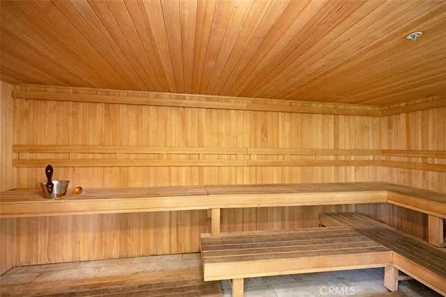 $725,000 | 20331 Bluffside Circle, Unit A216, Huntington Beach, CA 92646