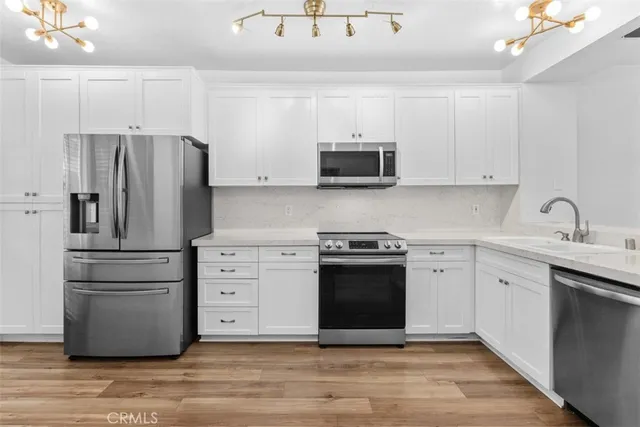 $725,000 | 20331 Bluffside Circle, Unit A216, Huntington Beach, CA 92646