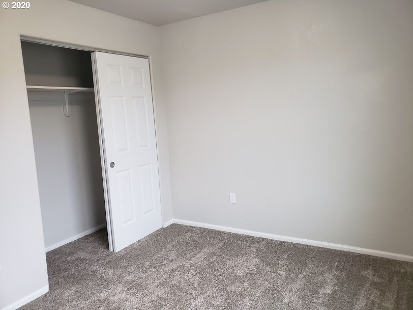 199 Northeast Plum Ridge Drive Winston, OR 97496 - Photo 13 of 31 Gallery Image 13