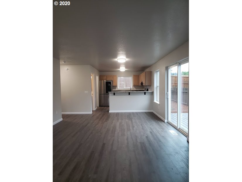 199 Northeast Plum Ridge Drive Winston, OR 97496 - Photo 3 of 31 Gallery Image 3