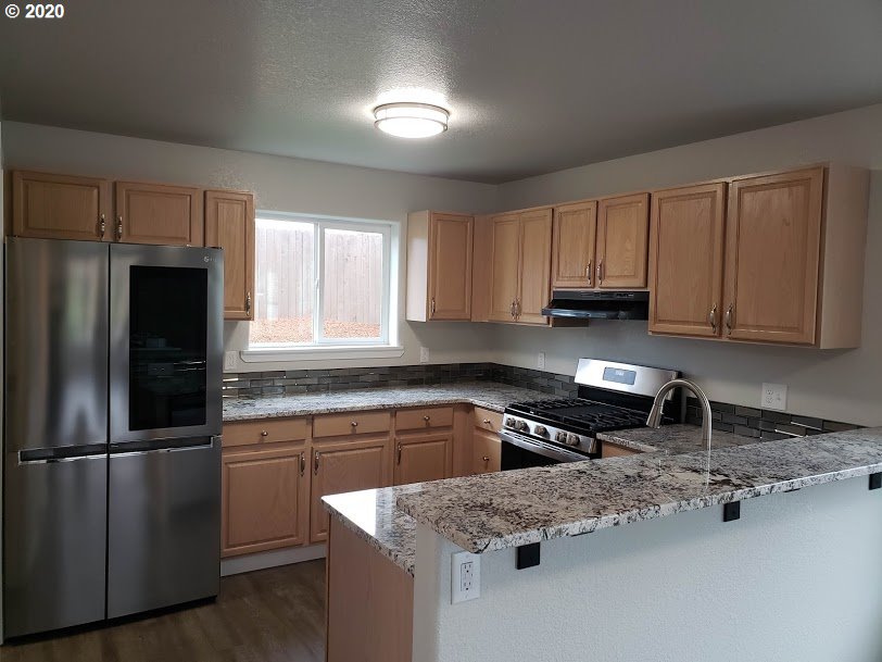 199 Northeast Plum Ridge Drive Winston, OR 97496 - Photo 6 of 31 Gallery Image 6
