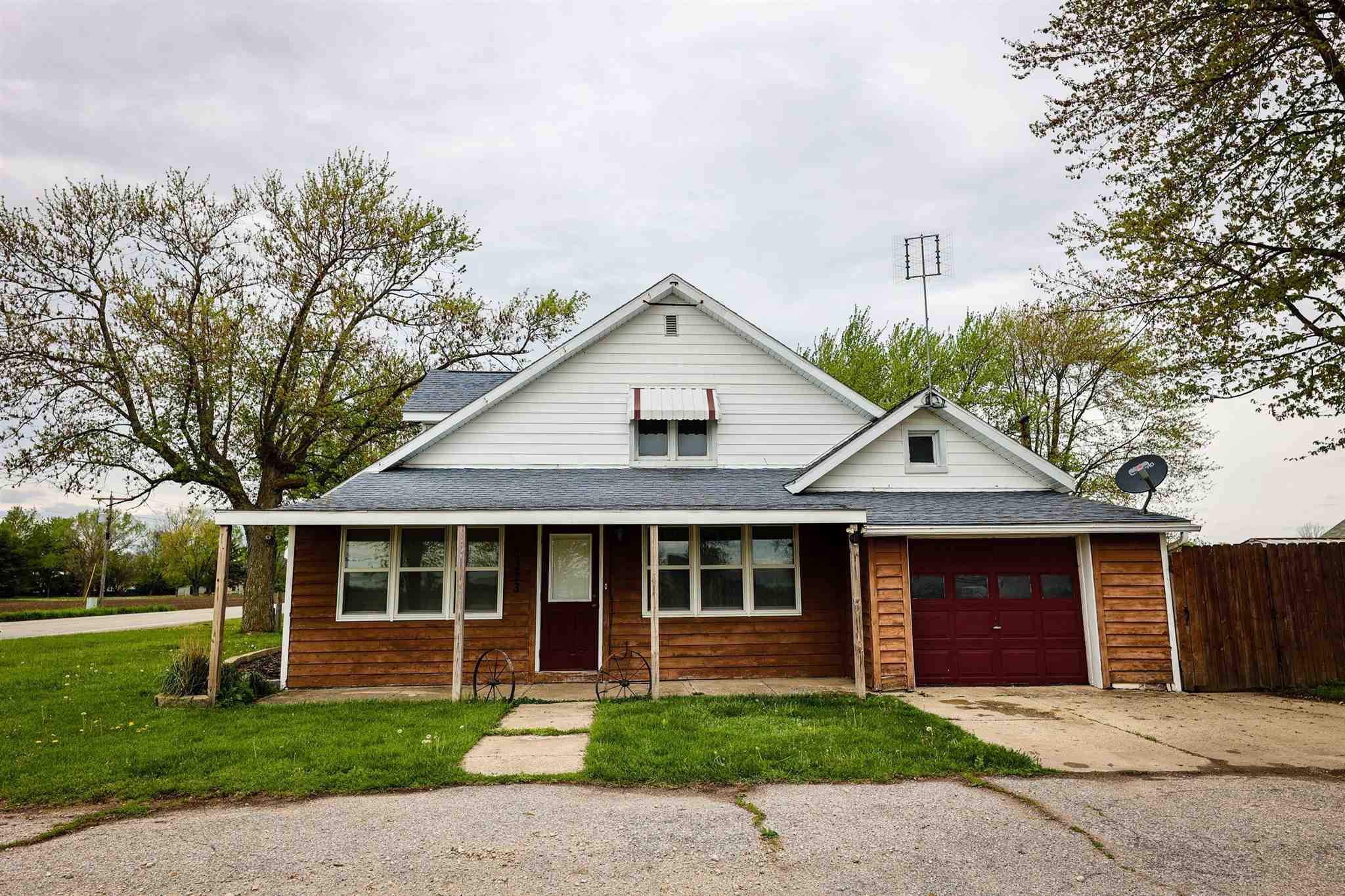 4323 South Warren Road Huntington, IN 46750 - Photo 1 of 20 Gallery Image 1