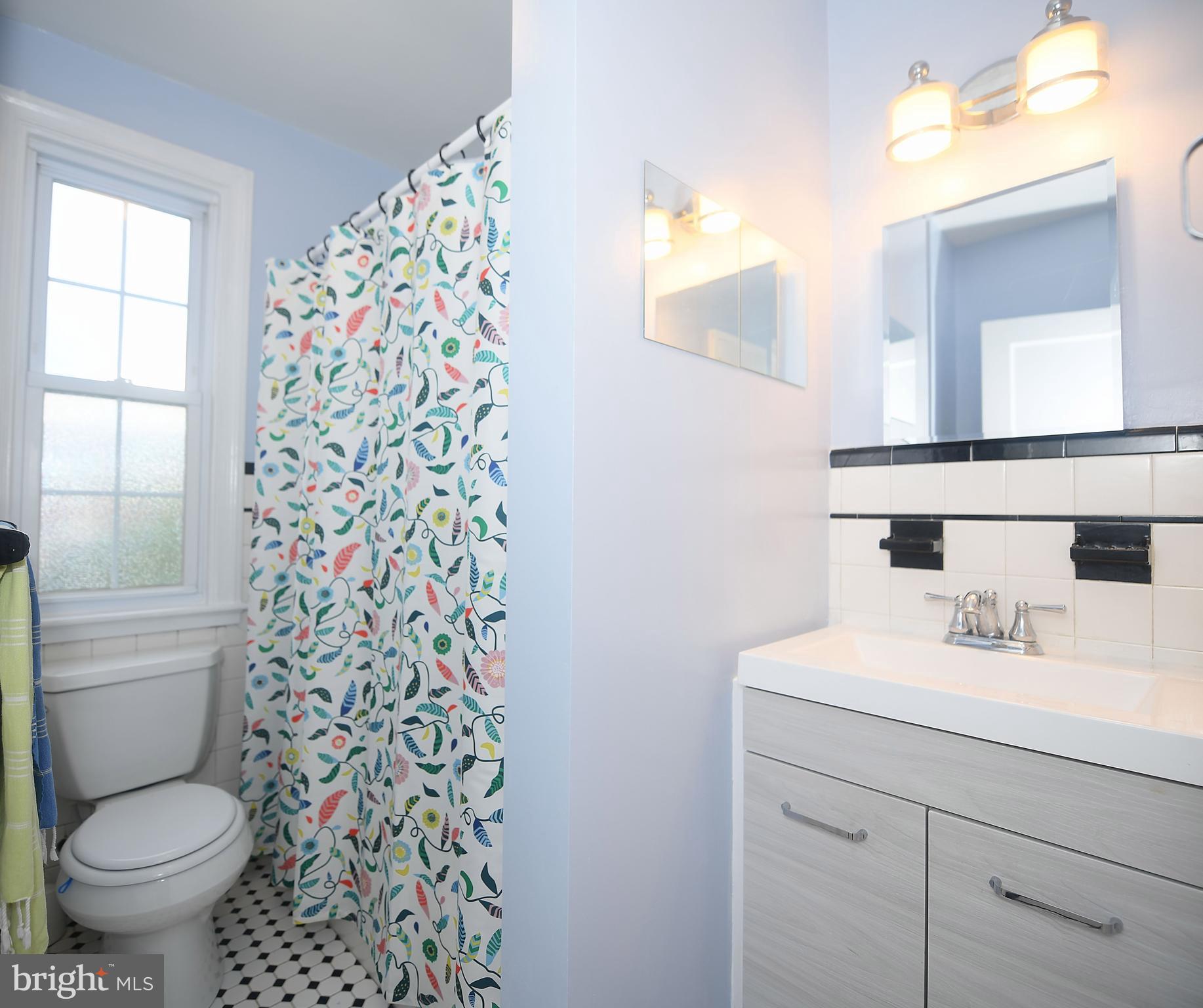 3701 Ednor Road Baltimore, MD 21218 - Photo 18 of 37 Bath