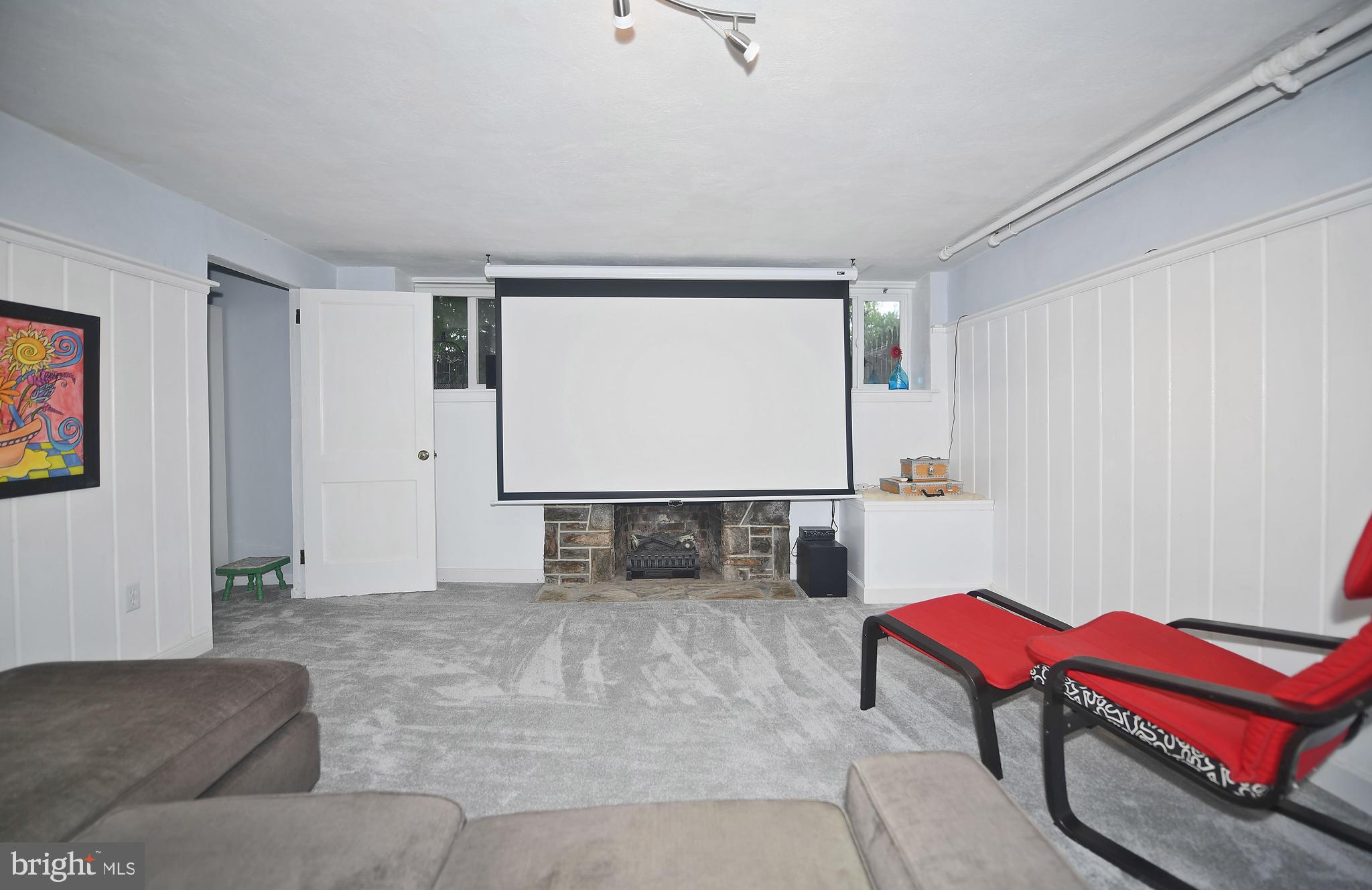 3701 Ednor Road Baltimore, MD 21218 - Photo 25 of 37 Family Room