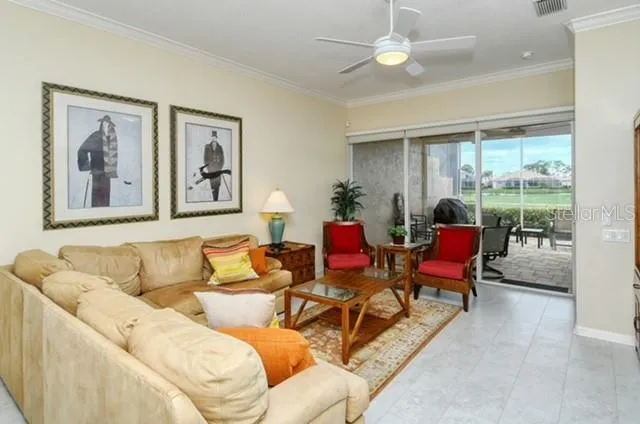 $7,000 | 9480 Forest Hills Circle, Sarasota, FL 34238